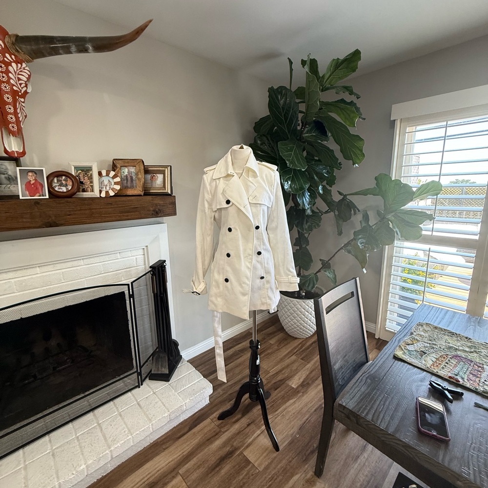 Banana Republic Cream Double-Breasted Trench Coat